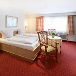 Biohotel Garmischer Hof Otel 4*
