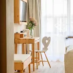 Hotel Biohotel Garmischer Hof 4*