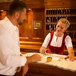Biohotel Garmischer Hof Otel 4*