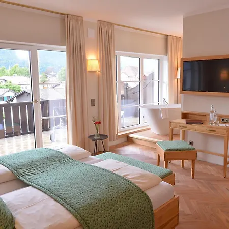 Biohotel Garmischer Hof 4*