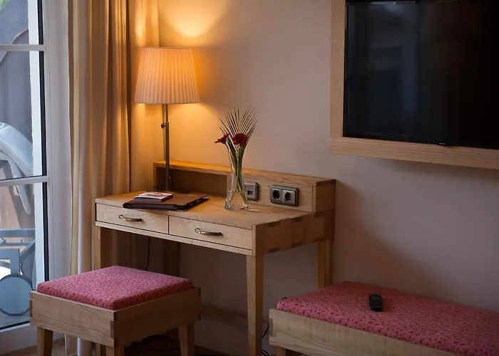 Biohotel Garmischer Hof Готель Гарміш-Партенкірхен