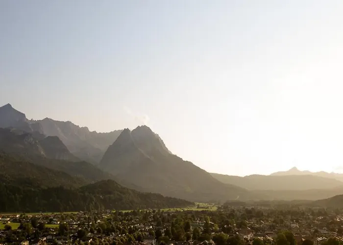 Biohotel Garmischer Hof 4*